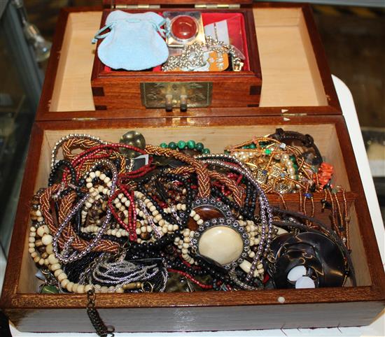 Quantity of costume jewellery & 2 wooden boxes